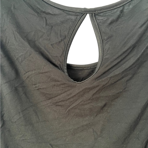 NWT NUX Black Athletic Sleeveless Shirt with Mesh and Faux Leather Detailing - Picture 5 of 5